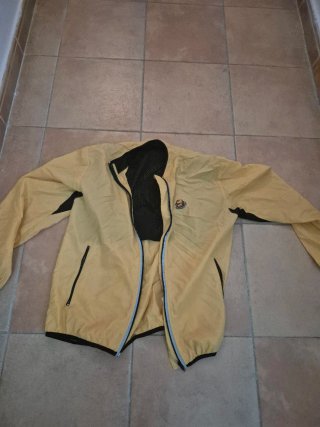 Precio en privado. Ropa militar UME y Ejercito tie