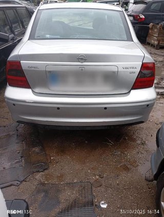Paragolpes trasero opel 241714 90586617 vectra b