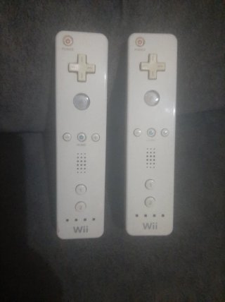 Mandos para Nintendo Wii + Pack 18 Accesorios