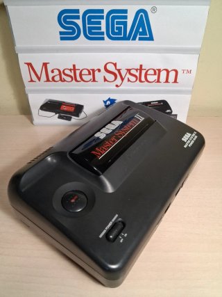 Sega Master System II Completa con Everdrive