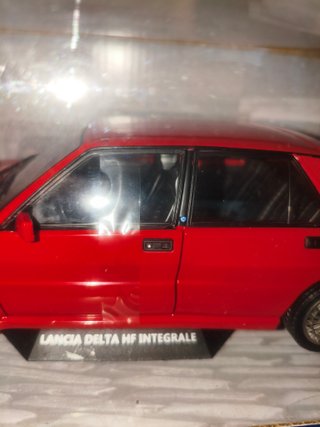 Maqueta Lancia Delta HF Integrale Roja