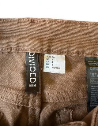 Pantaloni vita bassa marroni