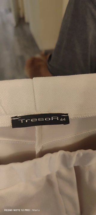 Pantalón mujer beige