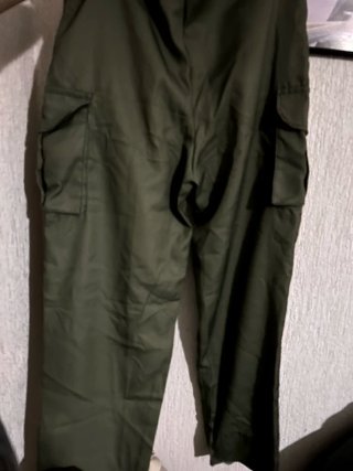Pantalón Cargo Verde Militar Talla L