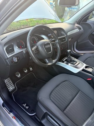 Audi A4 B8