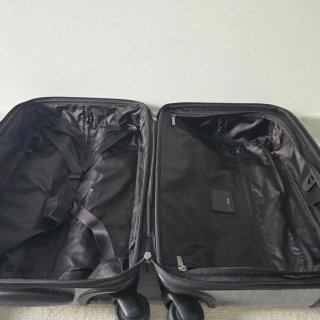 Maleta de cabina Tumi Tegra-Lite gris