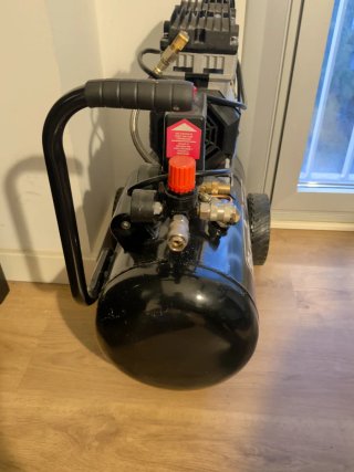 Compresor Cevik PRO 25 SILENC 24L