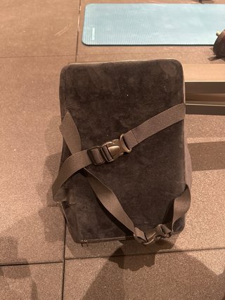 Cojín Lumbar Eagar Negro y Gris