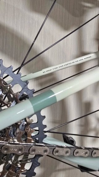 Bici Gravel Cube Nuroad C:62 EX 2025
