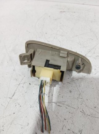 Mando elevalunas toyota 7427205020 avensis 172366