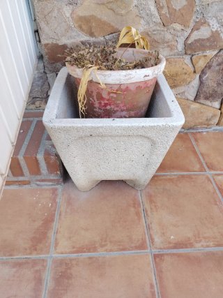 Jardineras de piedra - Lote completo o por unidad