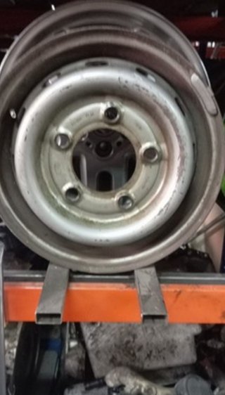 Llanta nissan 49394 40300g4900 81051111 trade 3.0