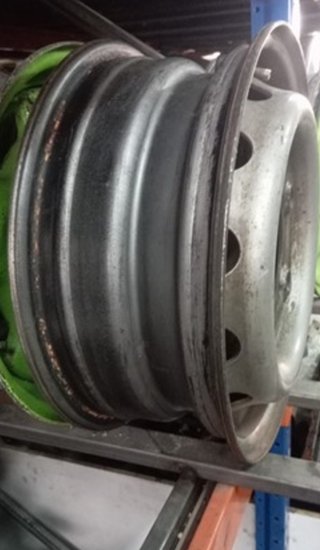 Llanta nissan 40300g4900 81051111 trade 3.0 49393