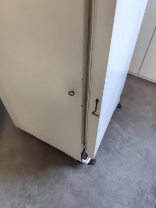 Frigorífico blanco con congelador