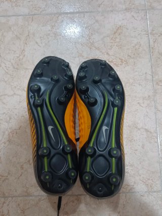 Botas de fútbol Nike Talla 42
