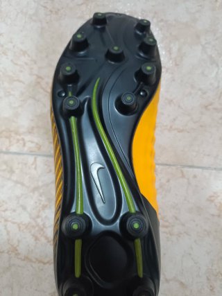 Botas de fútbol Nike Talla 42