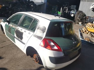 Paragolpes renault megane ii berlina confort 22306