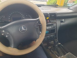 Mercedes-Benz Clase C 2003