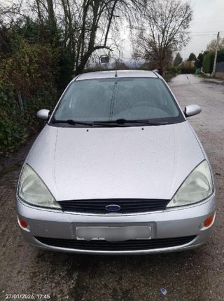 Paragolpes del ford 242498 98ab17757 focus berlina