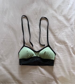 Bikini parte de arriba caqui Talla 34