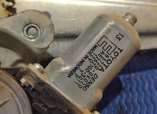 Elevalunas tras der toyota 85720 0k020 hilux 31402