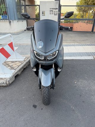 Yamaha NMAX 125 Gris 2024
