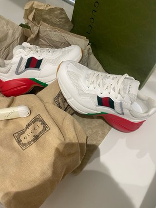 Zapatillas Gucci Blancas y Rojas