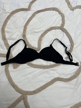 Bikini parte de arriba negra Talla 36