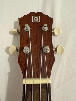 Ukelele OQAN como nuevo