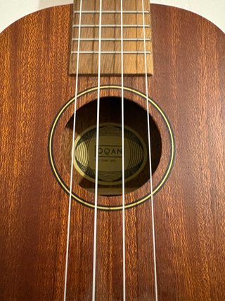 Ukelele OQAN como nuevo