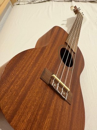 Ukelele OQAN como nuevo