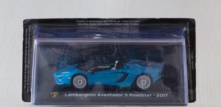 Lamborghini Aventador S Roadster 1:43