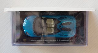 Lamborghini Aventador S Roadster 1:43