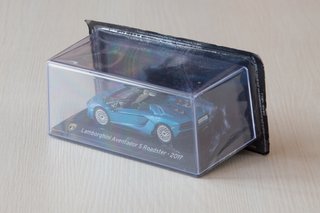 Lamborghini Aventador S Roadster 1:43