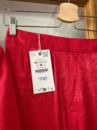 Traje Zara