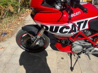 Ducati Multistrada Roja y Negra