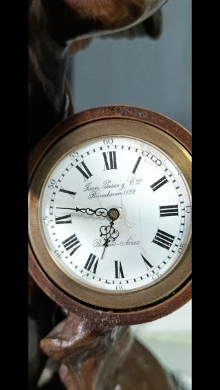 Figura bronce Clodion Cupido con reloj