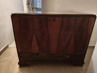 Baúl de madera antiguo