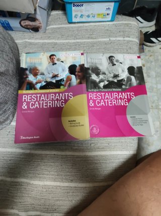 Student,s book y workbook