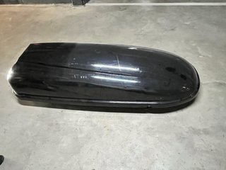 Baúl portaequipajes coche negro