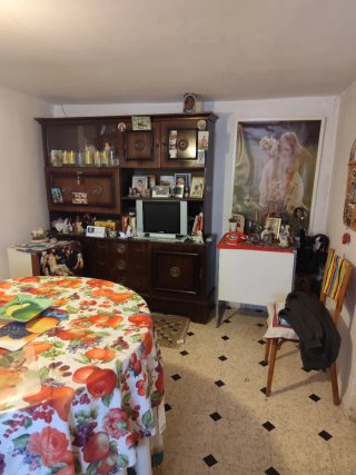 Se vende casa para reformar cerca de Lerma.