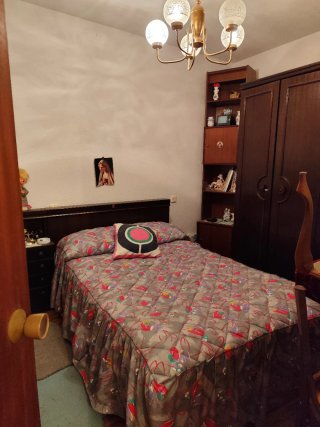 Se vende casa para reformar cerca de Lerma.