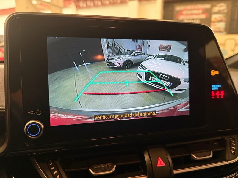 Toyota C-HR 2023, foto 12