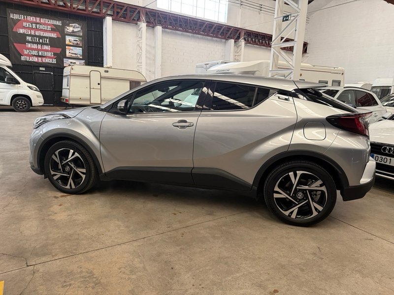 Toyota C-HR 2023, foto 3