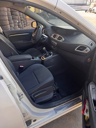 Renault Scenic 2011