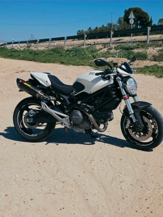 Ducati Monster 696 A2