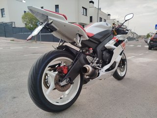 Yamaha R6