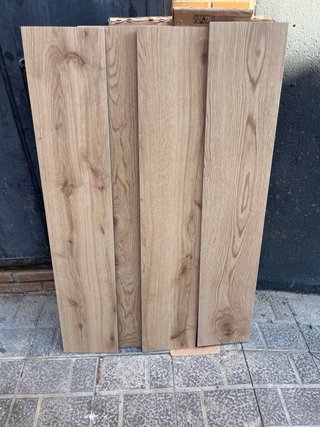Suelo porcelánico imitación madera