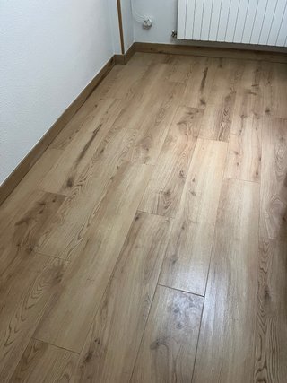 Suelo porcelánico imitación madera
