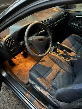 AVERIADO Volvo V40 2002